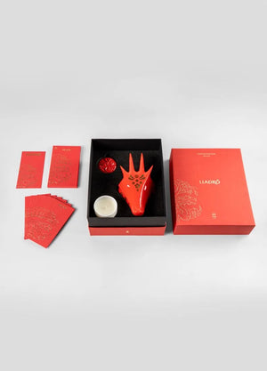 Limited Edition: Year of the Dragon Figurine & Scented Candle