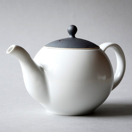 Chinese Hao Tea Pot